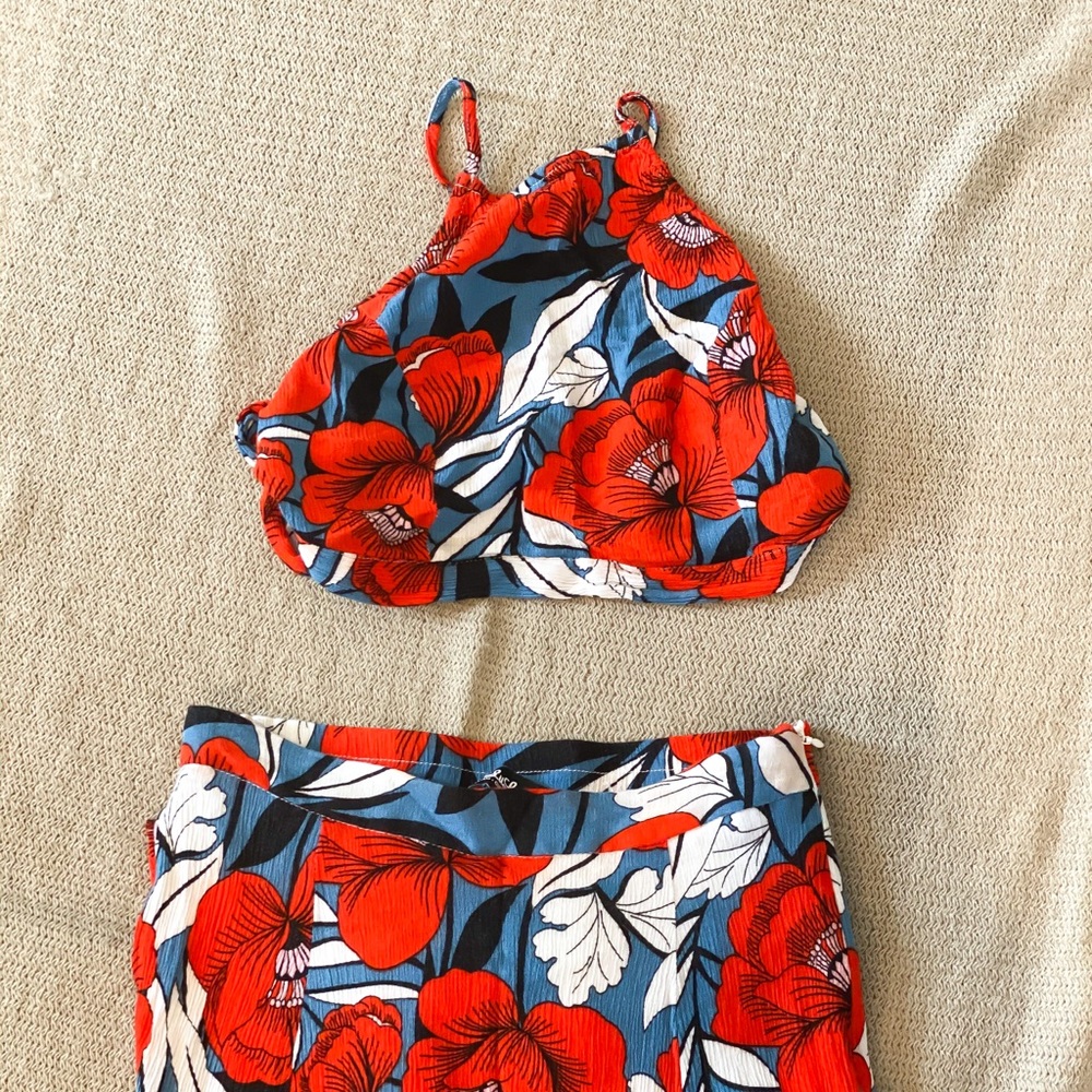 Lulus two piece floral dress